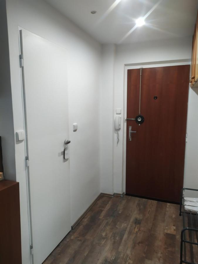 Pisqor Apartment - Self Check-In Bratislava Bagian luar foto